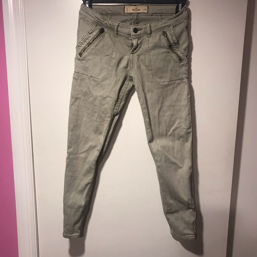 Olive Green Cargo pants (sz 5/ 27 in waist)